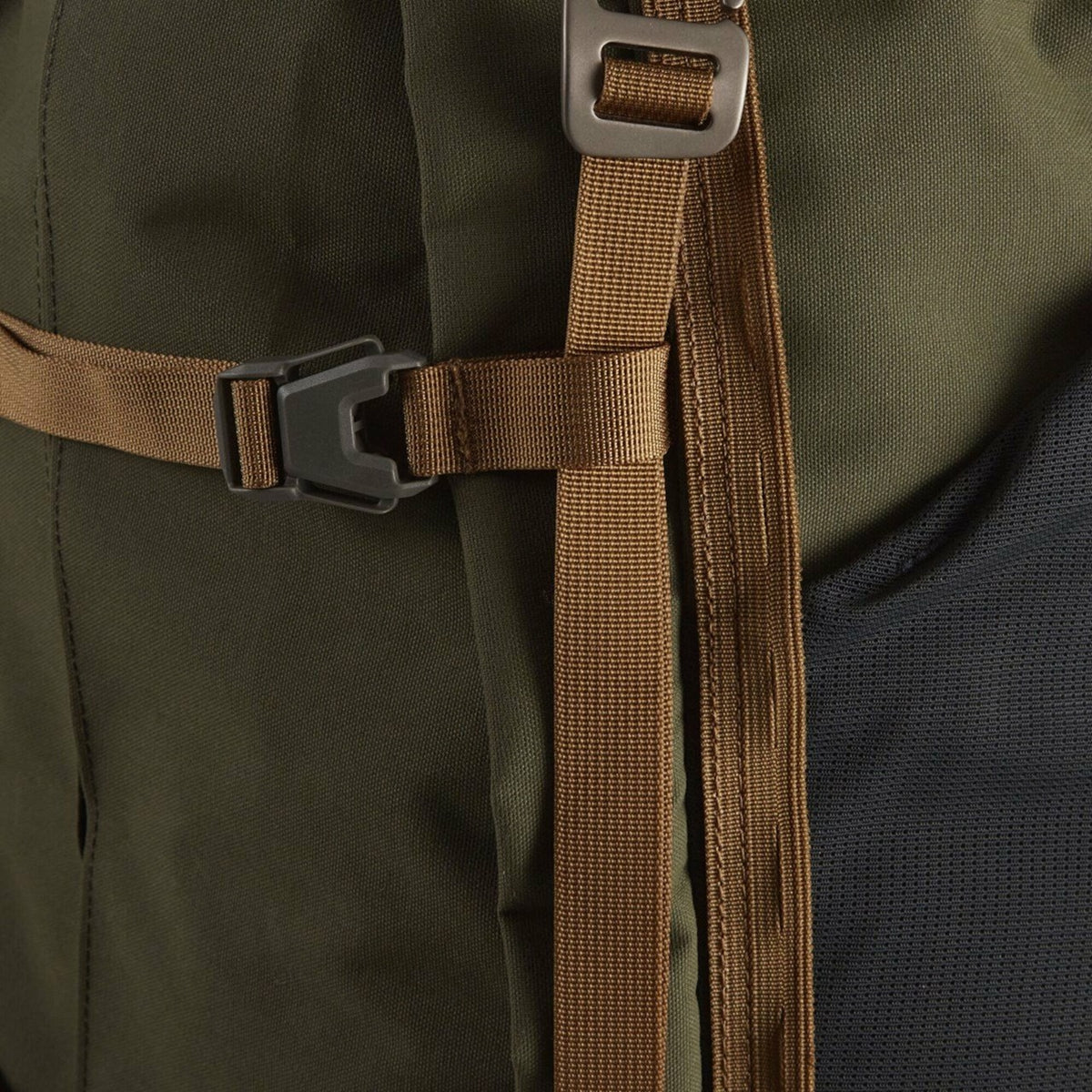 Saruk Pro 90 L FOREST GREEN / RL