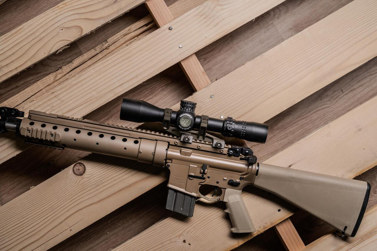 NX6 2-12x42 F1 FFP MIL Belyst Kikarsikte